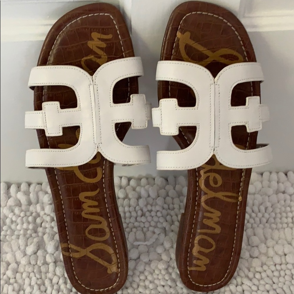 Women’s white sandals